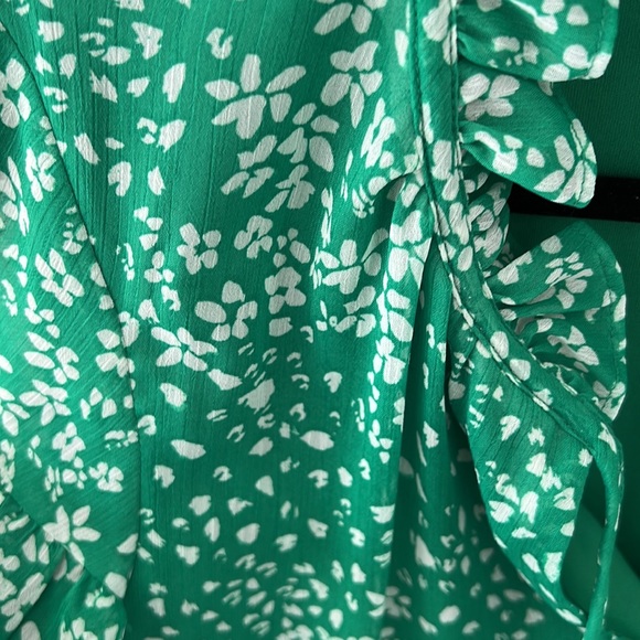 DKNY green dress size 4 - Picture 2 of 8